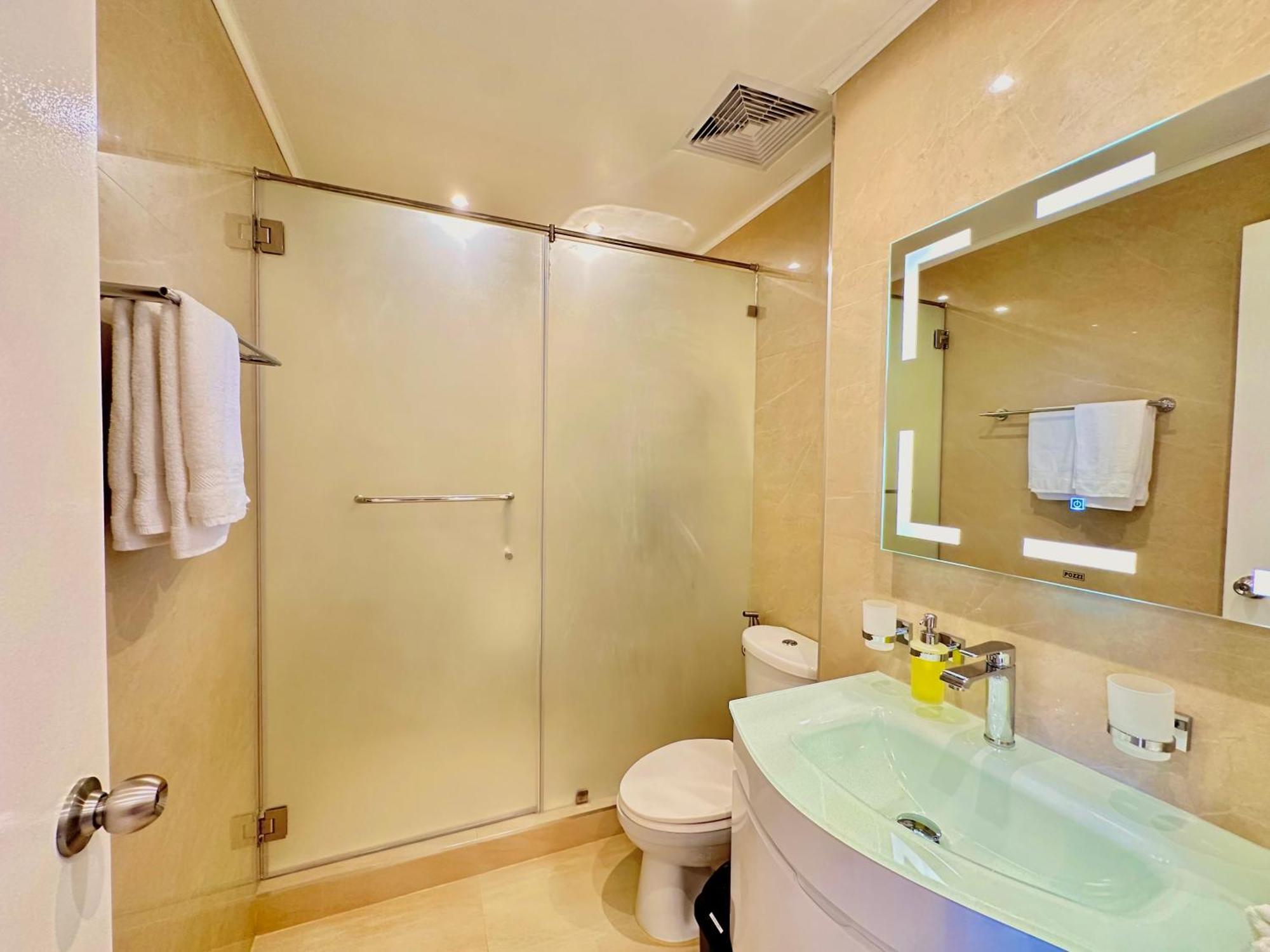 Oceanview Deluxe 1Br Suite La Mirada 麦克坦 外观 照片