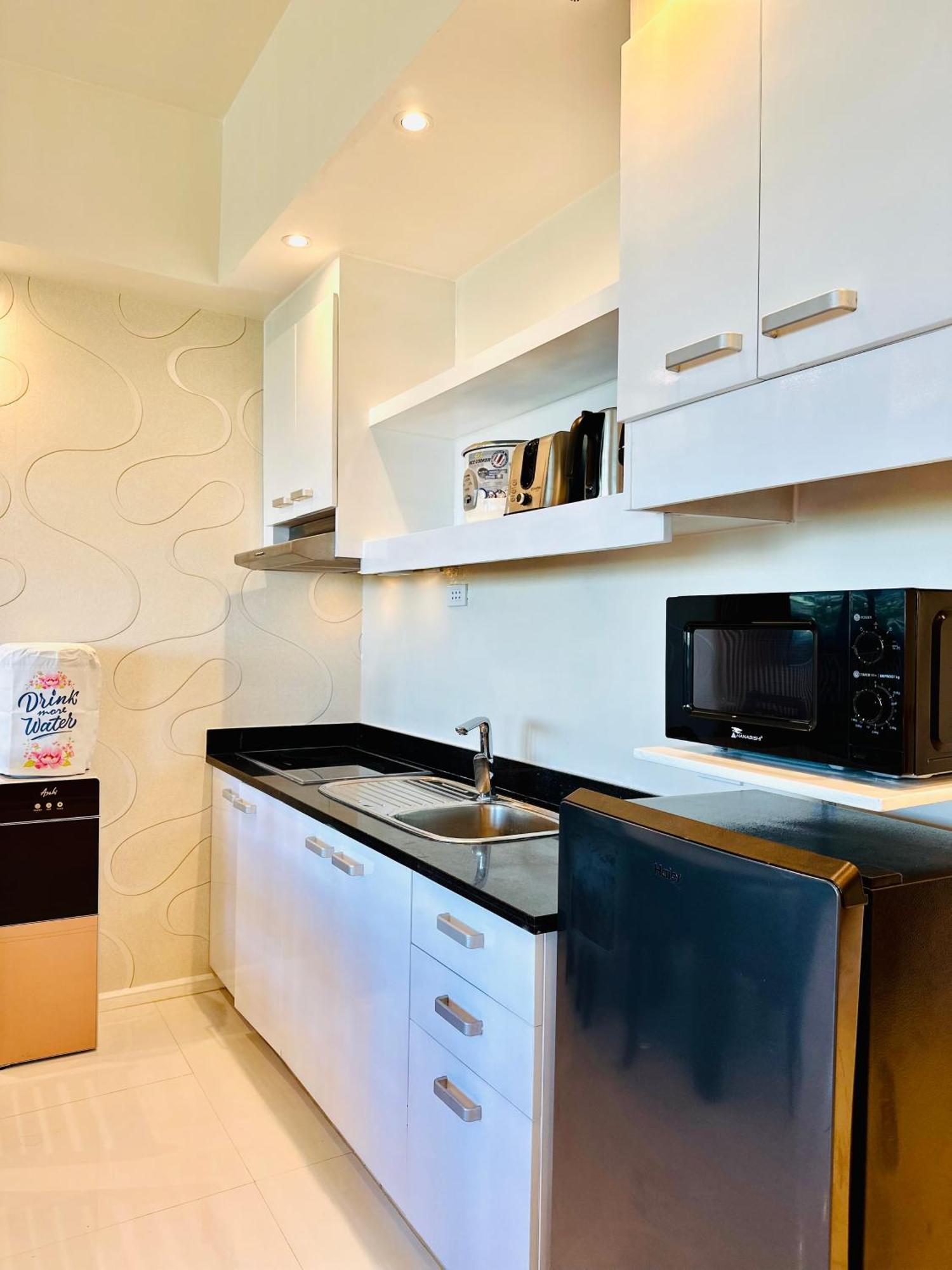 Oceanview Deluxe 1Br Suite La Mirada 麦克坦 外观 照片